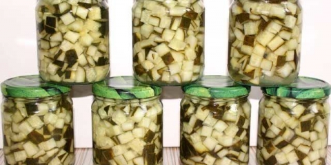 Prerasli (prezreli) kiseli krastavci za zimu: 6 recepata